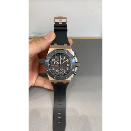 오데마피게 로얄오크 오프쇼어 크로노그래프 42mm