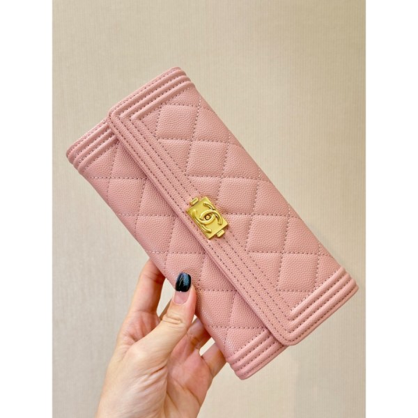 샤넬 보이 장지갑 램스킨