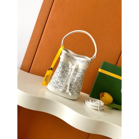 고야드 쁘띠플로 버킷백