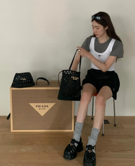 프라다 크로셰 그물 토트백