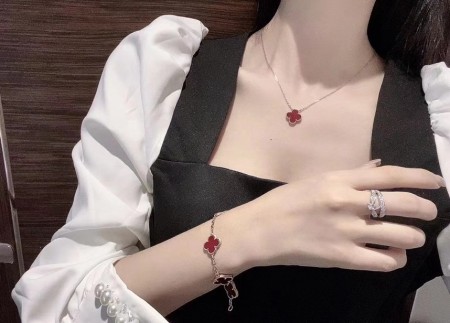 반클리프 아펠 빈티지 알함브라 목걸이