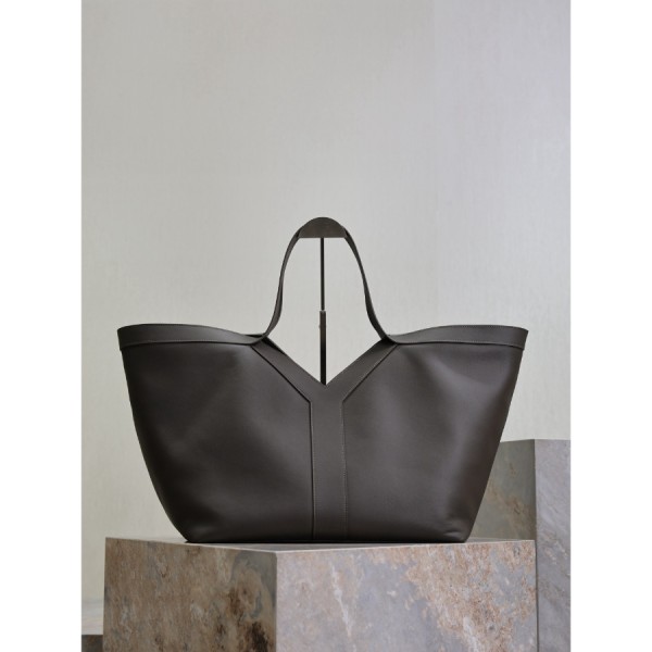 생로랑 가죽 소재의 Y 토트백