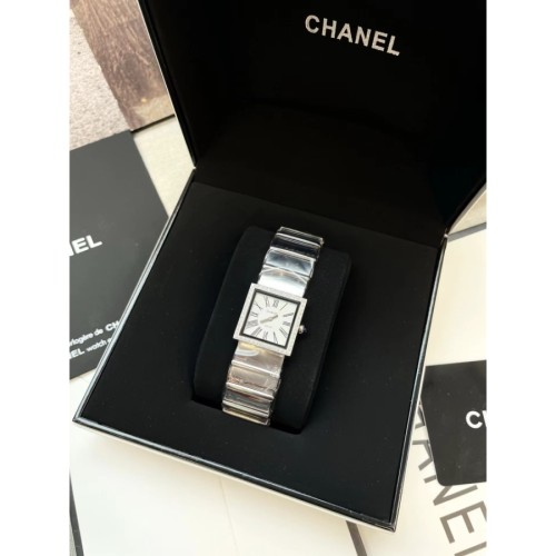 샤넬 엑시어 스퀘어 시계 23*23mm