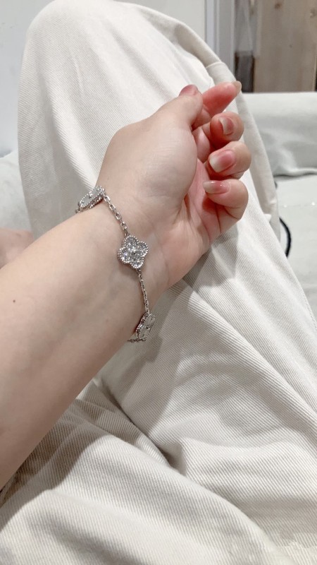 반클리프 아펠 빈티지 알함브라 팔찌