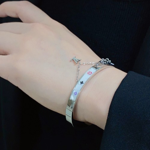 루이비통 뱅글 팔찌