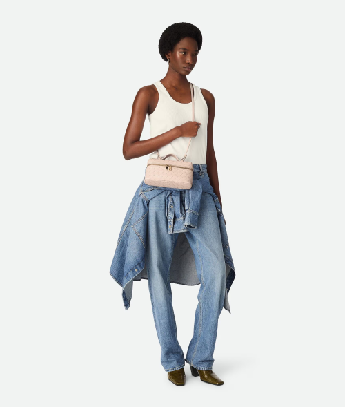 보테가베네타 뱅뱅 인트레치아토 베니티 백