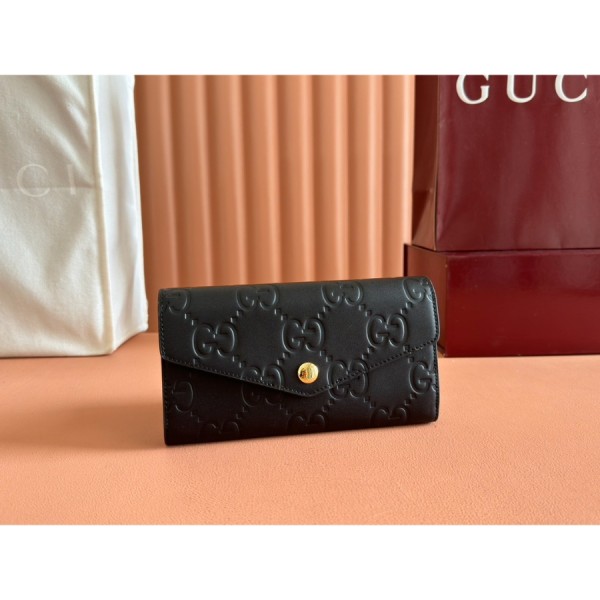 구찌 클래식 GG 똑딱이 장지갑