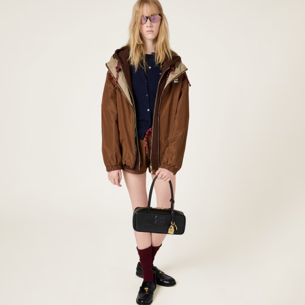 미우미우 가죽 보 백