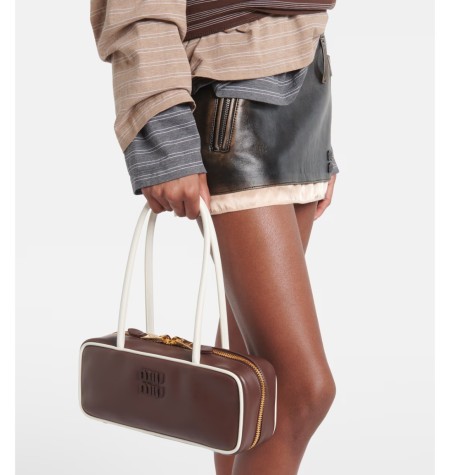 미우미우 가죽 보 백