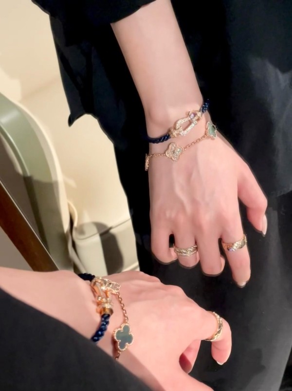 반클리프 아펠 알함브라 빈티지 팔찌