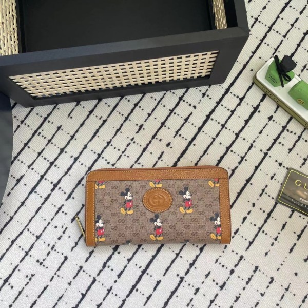 구찌 x 디즈니 GG 미키마우스 장지갑