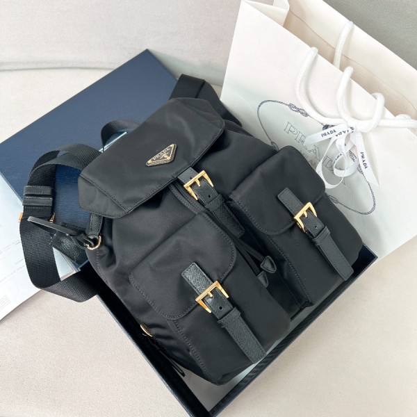 프라다 리나일론 백팩