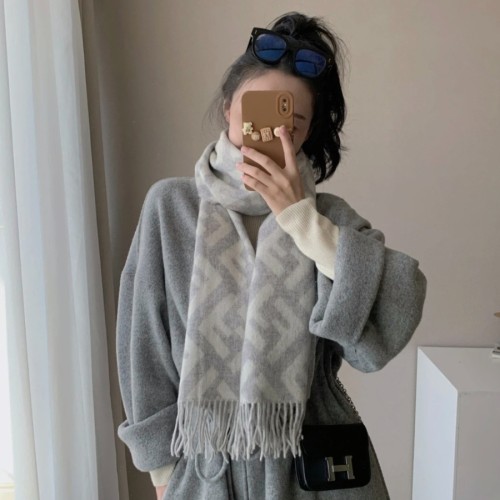 펜디 캐시미어 F 로고 스카프