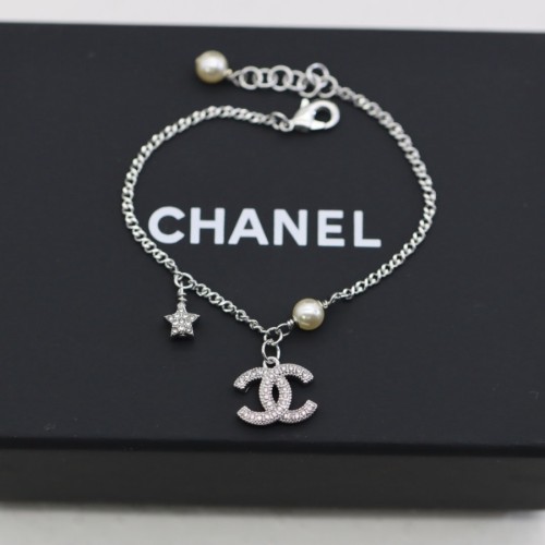 샤넬 CC 로고 팔찌